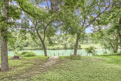 New Braunfels Glamping Retreat with Direct River Access. Ideal for Water Sports - New Braunfels, Texas - glamping.directory
