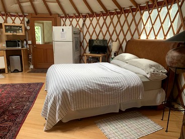 Private Yurt is the Perfect Place for a Washington Getaway - Seabeck, Washington - glamping.directory