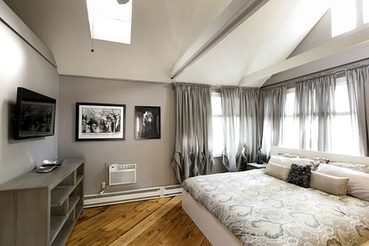 Luxury Suite, Perfect for Groups, near Downtown Woodstock, New York - Woodstock, New York - glamping.directory
