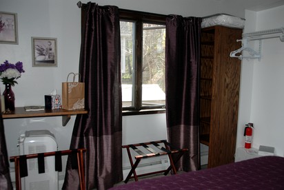 Cozy Suite Rental Perfect for a Weekend Getaway in Penn Yan, New York - Penn Yan, New York - glamping.directory