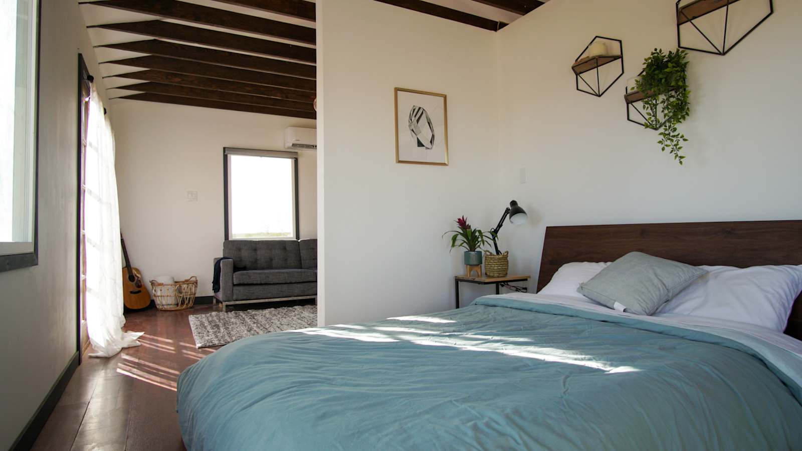 Cozy Retreat in Joshua Tree - Joshua Tree, California - glamping.directory