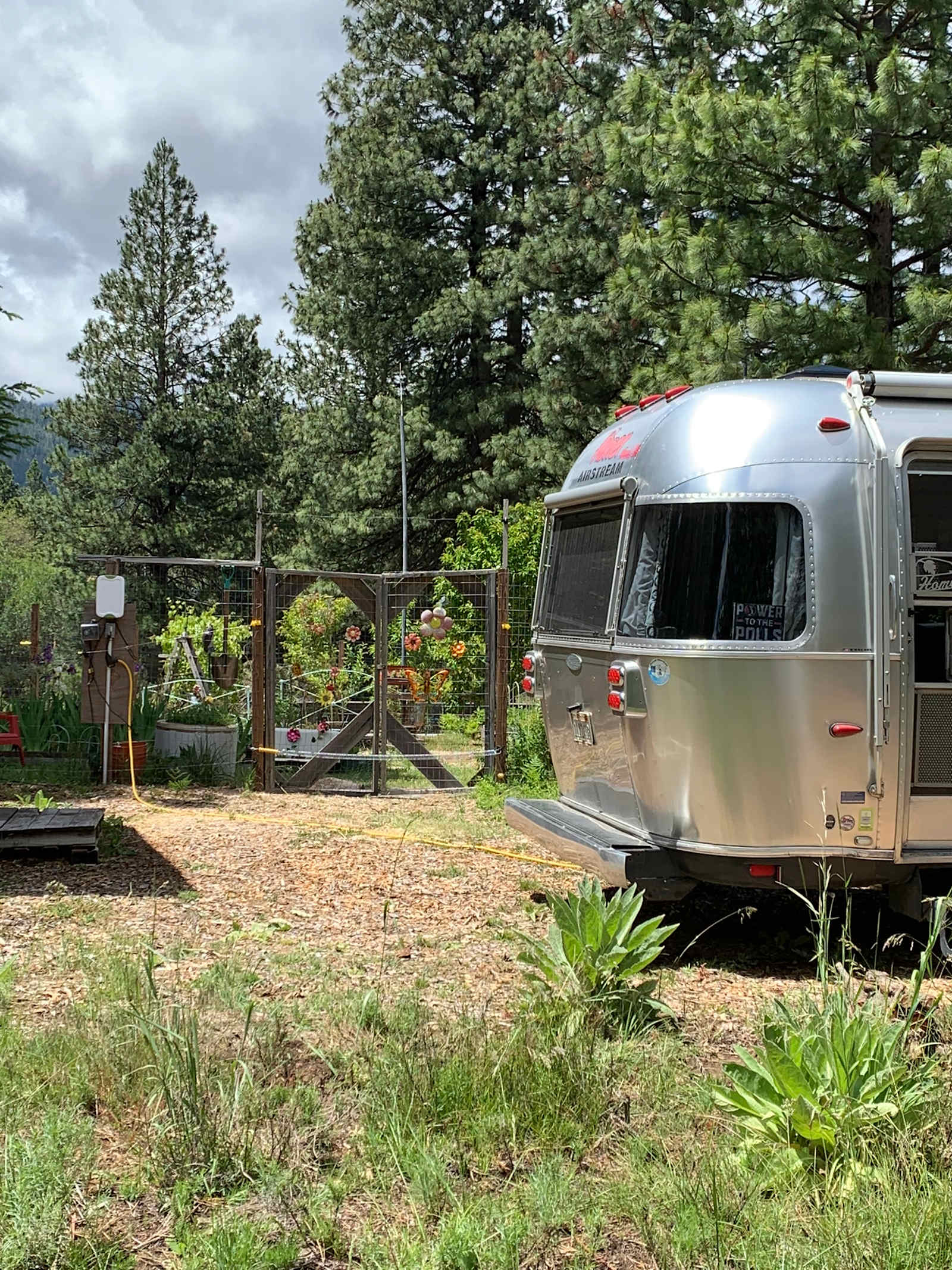 Roca Ranch Camp - Weed, California - glamping.directory