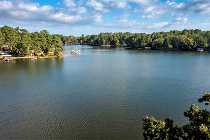 Romantic Couples Cottage for Relaxing Getaways on the Outskirts of Hot Springs, Arkansas - Hot Springs National Park, Arkansas - glamping.directory