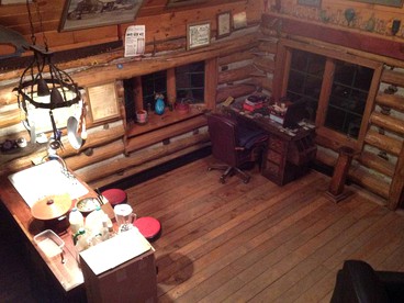 Rustic Pet-Friendly Log Cabin in the Woodlands near Utica, New York - Canajoharie, New York - glamping.directory