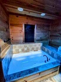 Amazing Cabin with Fireplace, Games and Fire Pit in Polk County, Tennessee - Turtletown, Tennessee - glamping.directory