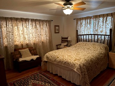 Secluded Cabin in Polebridge, Montana, with Fantastic Views of Glacier National Park - Dream Glamping Experience - Polebridge, Montana - glamping.directory