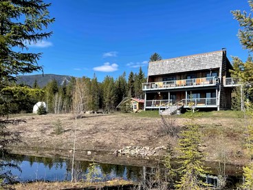 Secluded Cabin in Polebridge, Montana, with Fantastic Views of Glacier National Park - Dream Glamping Experience - glamping.directory