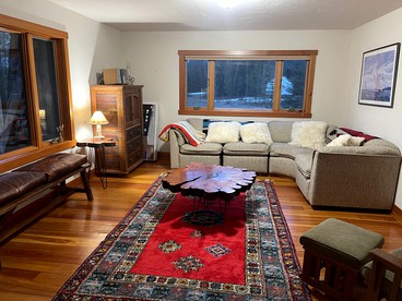 Secluded Cabin in Polebridge, Montana, with Fantastic Views of Glacier National Park - Dream Glamping Experience - Polebridge, Montana - glamping.directory