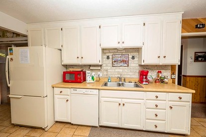 Fascinating Beach Close Cabin with Hot-tub in South Lake Tahoe, California - South Lake Tahoe, California - glamping.directory