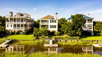 Luxury Getaway Rental with Private Boat Dock on the Debordieu Channel near Pawleys Island, South Carolina - glamping.directory