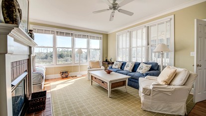 Luxury Getaway Rental with Private Boat Dock on the Debordieu Channel near Pawleys Island, South Carolina - Georgetown, South Carolina - glamping.directory
