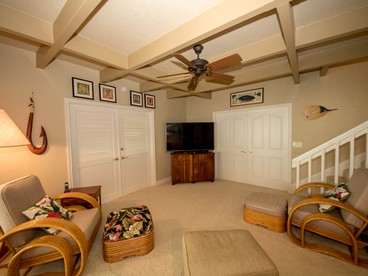 Oceanfront Vacation Rental for 10 with Pool and Hot Tub Hawaii - Kailua-Kona, Hawaii - glamping.directory