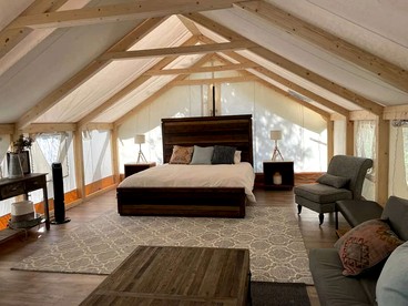 Romantic Lakefront Safari Tent with Fire Pit and Peaceful Views near Bastrop, Texas - Bastrop , Texas - glamping.directory