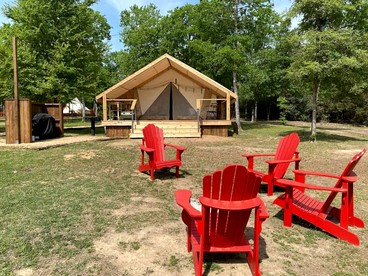 Romantic Lakefront Safari Tent with Fire Pit and Peaceful Views near Bastrop, Texas - Bastrop , Texas - glamping.directory