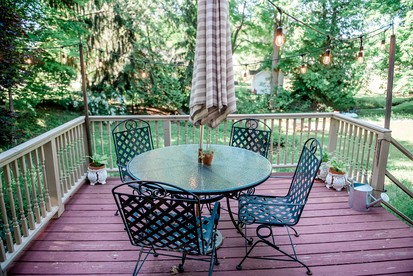 Charming Cottage Perfect for Family Gathers and Events in Central Lake, Michigan - Central Lake, Michigan - glamping.directory
