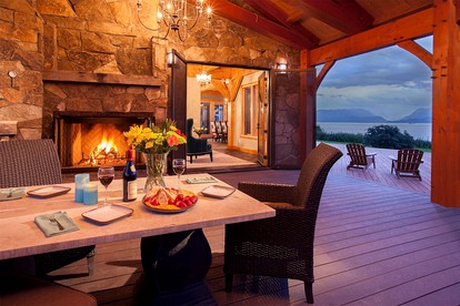 Stunning Villa Rental with Luxurious Amenities on a Secluded Oceanfront Property near Homer, Alaska - Homer, Alaska - glamping.directory