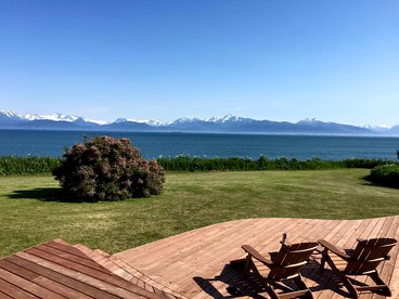 Stunning Villa Rental with Luxurious Amenities on a Secluded Oceanfront Property near Homer, Alaska - Homer, Alaska - glamping.directory