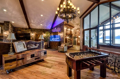 Stunning Villa Rental with Luxurious Amenities on a Secluded Oceanfront Property near Homer, Alaska - Homer, Alaska - glamping.directory