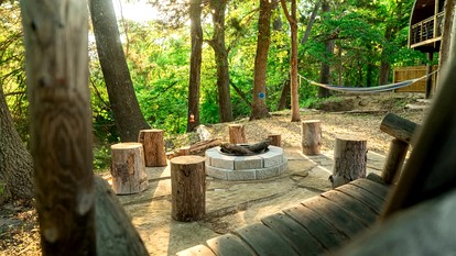 Magical Treehouse Retreat with Creek Views near Forestburg Forest in Forestburg, Texas - Forestburg, Texas - glamping.directory