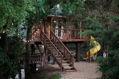 Magical Treehouse Retreat with Creek Views near Forestburg Forest in Forestburg, Texas - Forestburg, Texas - glamping.directory
