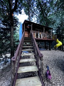 Magical Treehouse Retreat with Creek Views near Forestburg Forest in Forestburg, Texas - Forestburg, Texas - glamping.directory