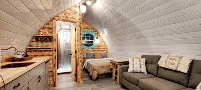 Magical Treehouse Retreat with Creek Views near Forestburg Forest in Forestburg, Texas - Forestburg, Texas - glamping.directory