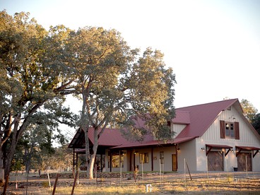 Exquisite Cottage Rental on Peaceful Vineyard near Bear Valley, California - glamping.directory