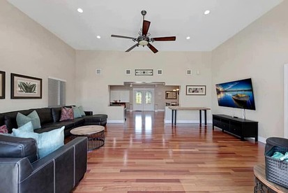 Spacious Coastal Vacation Home with Private Pool Near the Beach in Lauderdale-by-the-Sea, Florida - Lauderdale-by-the-Sea, Florida - glamping.directory
