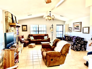Serene Vacation Rental Oasis near Llano River in Texas - Llano, Texas - glamping.directory