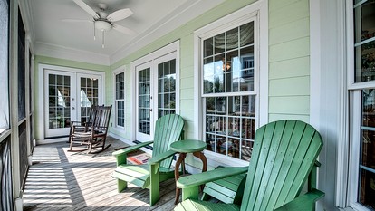 Luxury Historic Beach House with Lake Views in Oceanfront Gated Community near Pawleys Island, South Carolina - Georgetown, South Carolina - glamping.directory