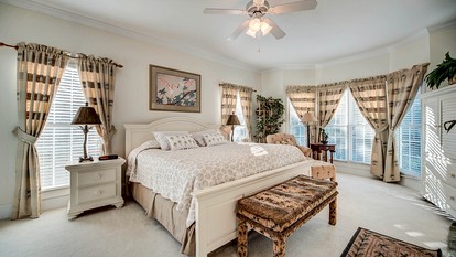 Luxury Historic Beach House with Lake Views in Oceanfront Gated Community near Pawleys Island, South Carolina - Georgetown, South Carolina - glamping.directory