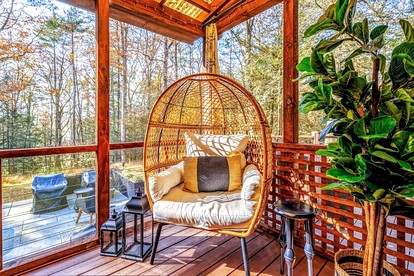 Modern, Cozy, Idyllic Log Cabin Secluded on 6 Serene Acres, Stone Ridge, New York - Stone Ridge, New York - glamping.directory