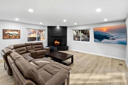 Spacious Mountain Cabin with Hot Tub, Sauna & Play Area Near Big Bear Lake, California - Big Bear, California - glamping.directory