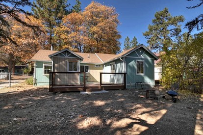 Spacious Mountain Cabin with Hot Tub, Sauna & Play Area Near Big Bear Lake, California - Big Bear, California - glamping.directory
