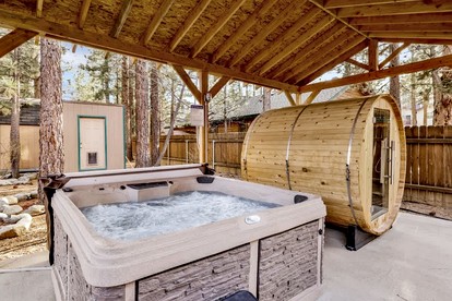 Spacious Mountain Cabin with Hot Tub, Sauna & Play Area Near Big Bear Lake, California - Big Bear, California - glamping.directory