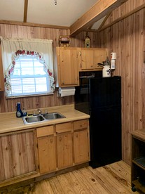 Lovely Weekend Getaway Cabin near Lake Santeetlah in North Carolina - Bryson City, North Carolina - glamping.directory
