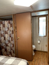 Lovely Weekend Getaway Cabin near Lake Santeetlah in North Carolina - Bryson City, North Carolina - glamping.directory