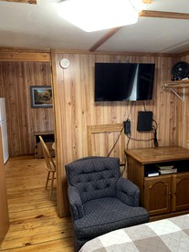 Lovely Weekend Getaway Cabin near Lake Santeetlah in North Carolina - Bryson City, North Carolina - glamping.directory