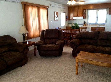 Enchanting Suite Rental with Shared Hot Tub near Hill City, South Dakota - Rapid City, South Dakota - glamping.directory
