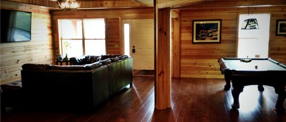 Idyllic Vacation Cabin Perched on Beaver Lake in Arkansas - Gravette, Arkansas - glamping.directory