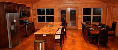 Idyllic Vacation Cabin Perched on Beaver Lake in Arkansas - Gravette, Arkansas - glamping.directory