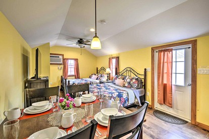 Charming Suite Rental for a Getaway in the Poconos near Scranton, Pennsylvania - Scranton, Pennsylvania - glamping.directory