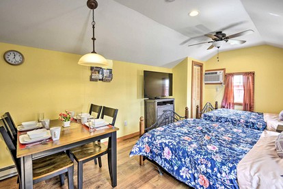 Charming Suite Rental for a Getaway in the Poconos near Scranton, Pennsylvania - Scranton, Pennsylvania - glamping.directory