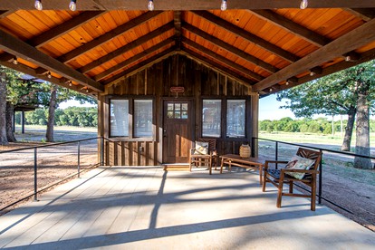 Outdoor Adventure in a Charming Cabin near Elm Mott, Texas - Elm Mott, Texas - glamping.directory
