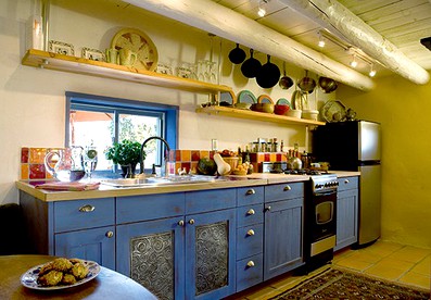 Luxury Camping Cottage with Wood-Burning Fireplace near Carson National Forest - Taos, New Mexico - glamping.directory