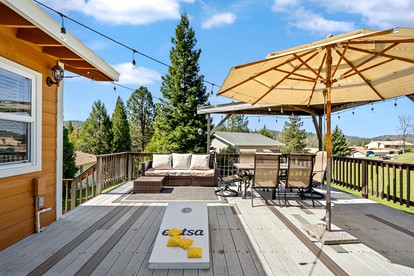 Pet-Friendly Cabin with Beautiful Outdoor Living in California - Groveland, California - glamping.directory