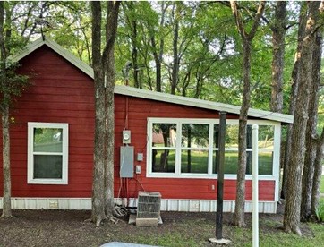 Rustic Cabin Rental within Walking Distance of Lake Texoma in Denison, Texas - Denison, Texas - glamping.directory