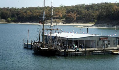 Rustic Cabin Rental within Walking Distance of Lake Texoma in Denison, Texas - Denison, Texas - glamping.directory