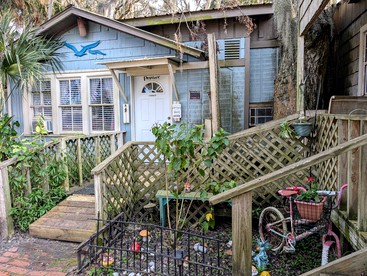Adult Only Cabin Rental on Lake George near Daytona Beach, Florida - Seville, Florida - glamping.directory