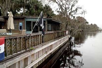 Adult Only Cabin Rental on Lake George near Daytona Beach, Florida - glamping.directory